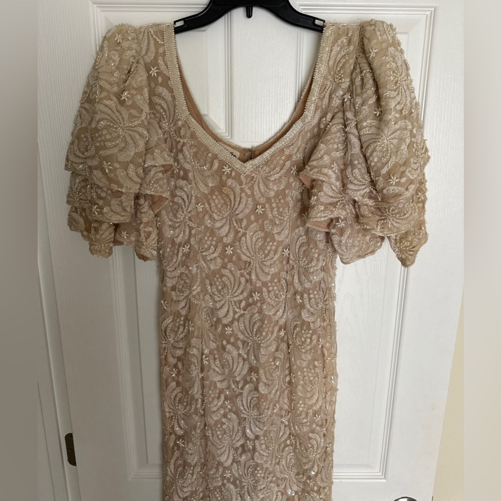 VTG Nude Beige Lace Pearl Beaded Dress- UPDATED PHOTOS w MEASUREMENTS - Picture 3 of 16